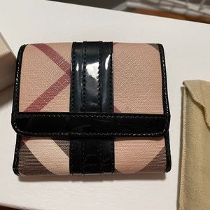 Burberry wallet